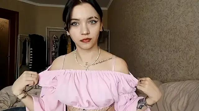 StripChat YeahRock is Freechat YeahRock — suck my finger so sexy <3