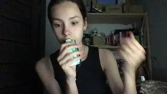 Freechat Yuna5343 on StripChat