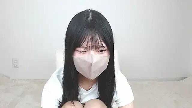 Group yuna_rin on StripChat