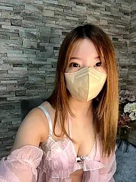 Group yuuhichan on StripChat