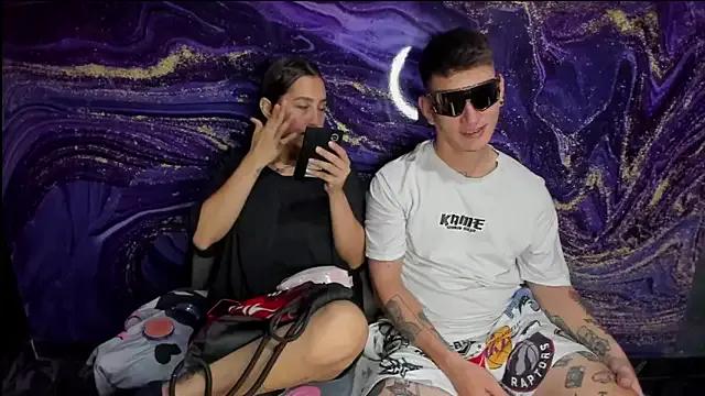 Freechat Zara_cum69 on StripChat